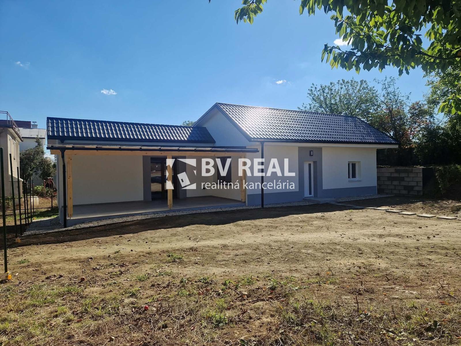 BV REAL Na predaj rodinný dom s terasou Nitrianske Pravno FM2530 – fotka 2