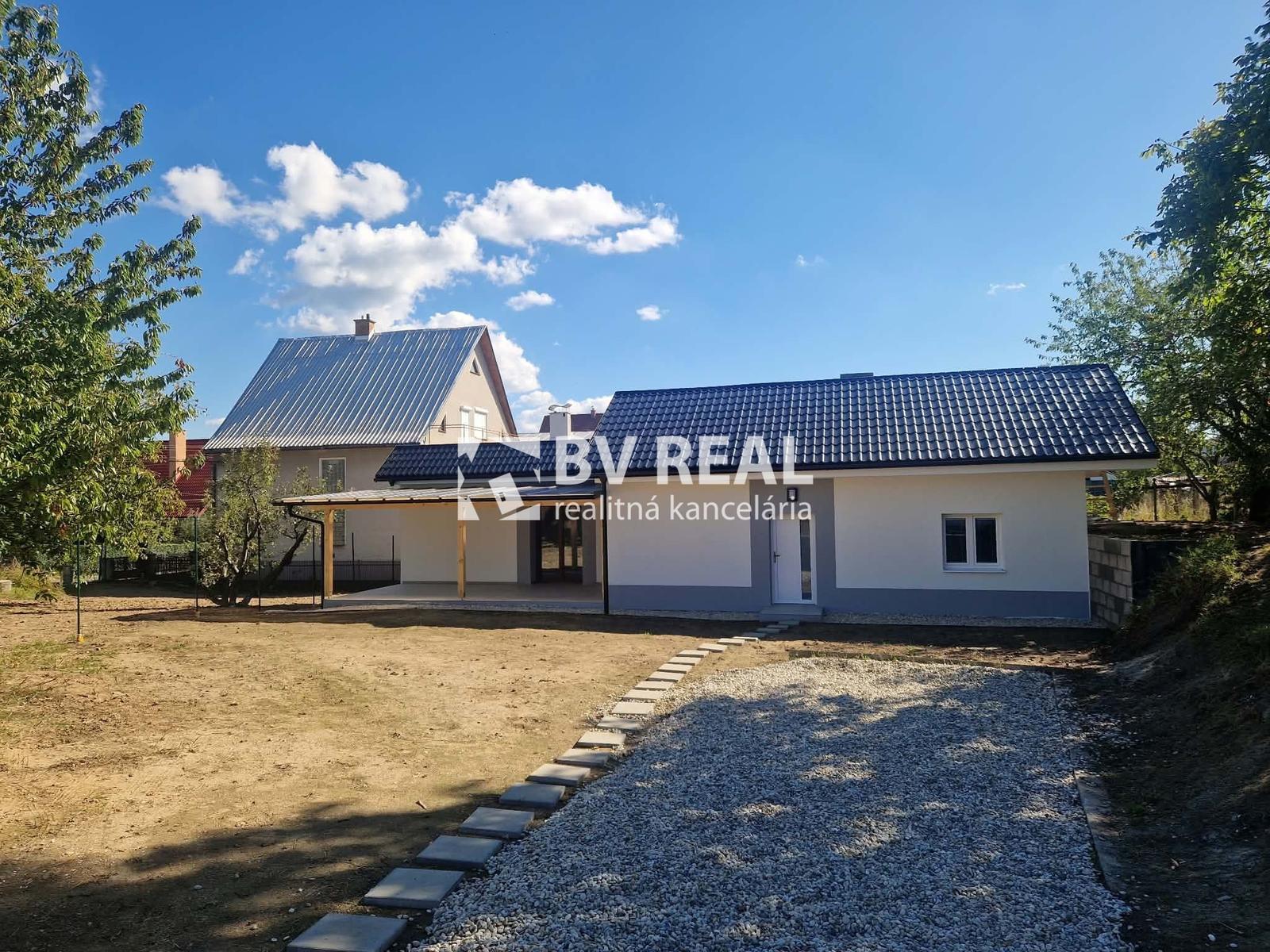 BV REAL Na predaj rodinný dom s terasou Nitrianske Pravno FM2530