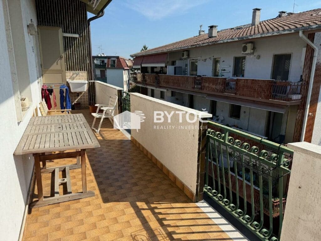 BYTOČ RK - Veľký 3-izb byt 105m2 s terasou a garážou v Taliansku neďaleko pláže - Monfalcone