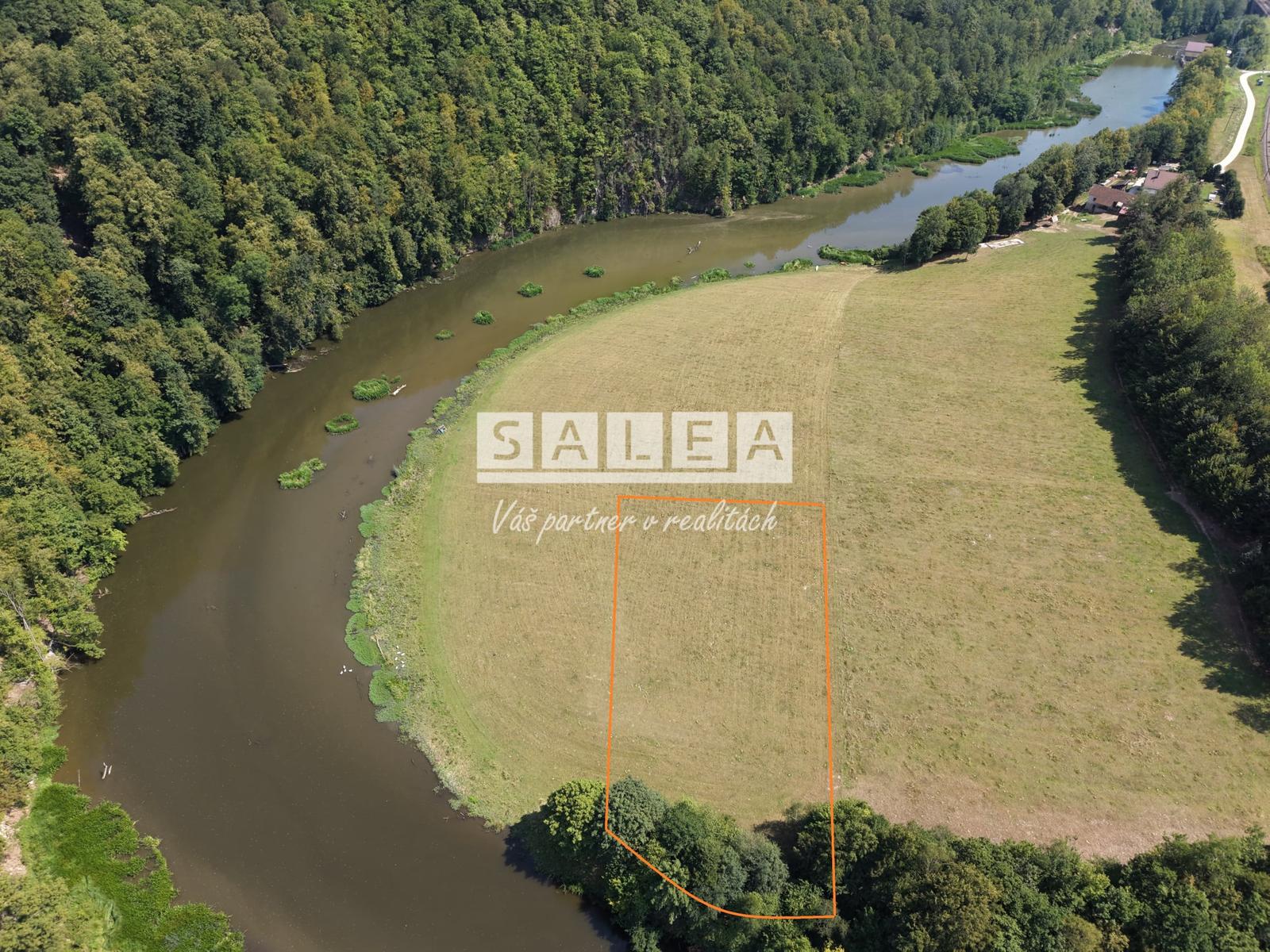 EXKLUZÍVNE: Rozprávkový pozemok 1 708 m2 priamo na brehu Hornádu – Margecany