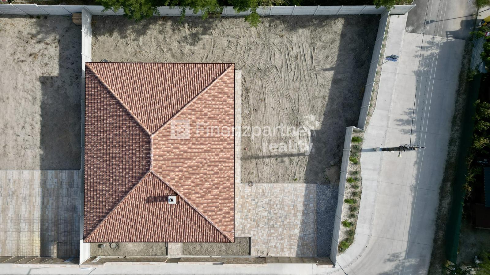 MODERNÝ 4-IZBOVÝ RODINNÝ DOM S KRYTOU TERASOU V OBCI KYSELICA – fotka 2