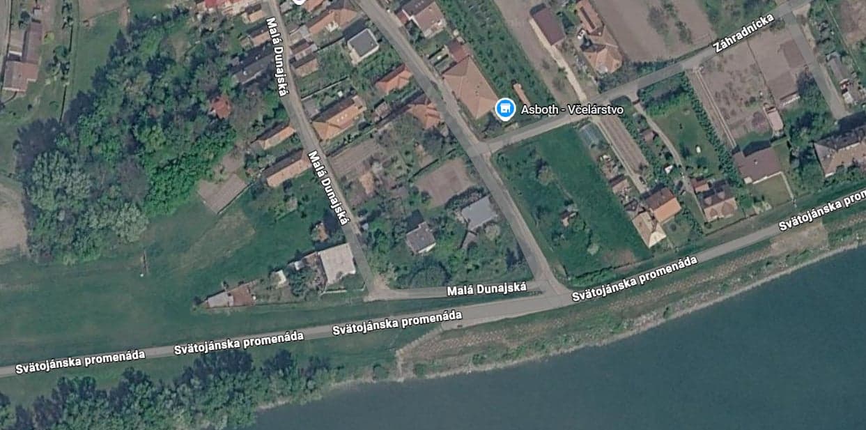 EXKLUZÍVNA PRÍLEŽITOSŤ – POZEMOK V OBCI MOČA – fotka 2