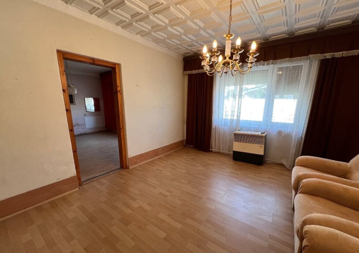 3-IZBOVÝ RODINNÝ DOM S VEĽKÝM POZEMKOM 819 m² – ŠURANY