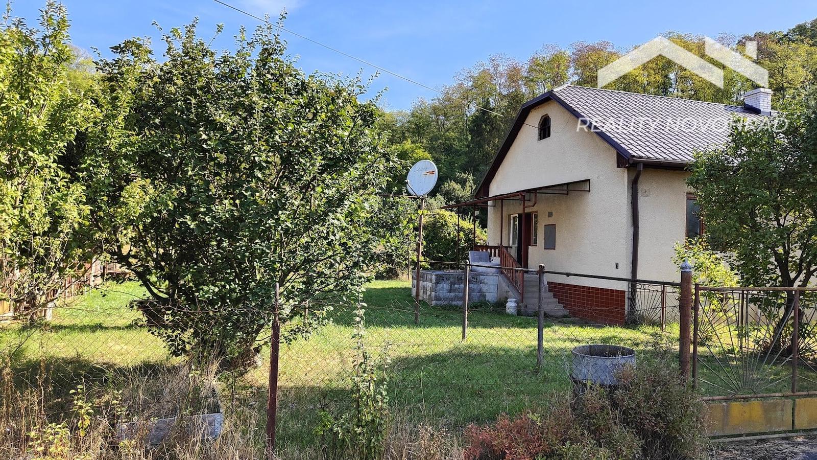Pokojné bývanie pri agátovom lese – dom s rozľahlým pozemkom - Radzovce pri Obručnej – fotka 2