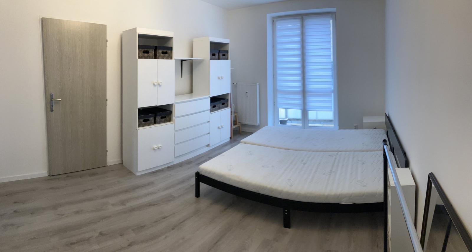 Priestranný 2-izbový byt blízko centra - ČSA armády