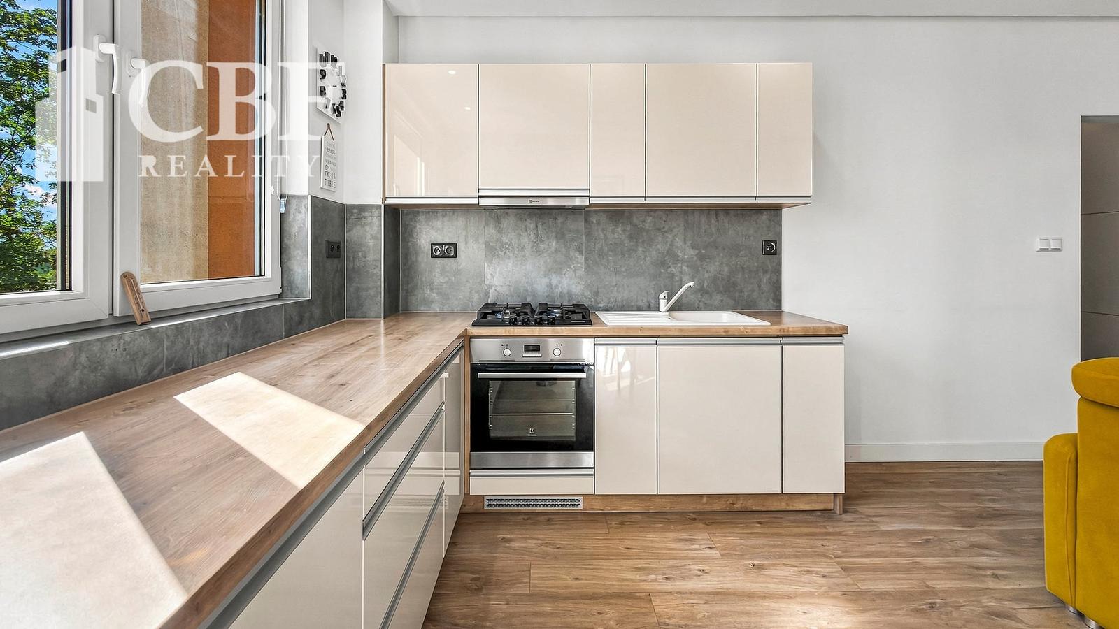 PRENÁJOM MODERNÝ 2-IZBOVÝ BYT S BALKÓNOM | L.SVOBODU-POPRAD – fotka 2