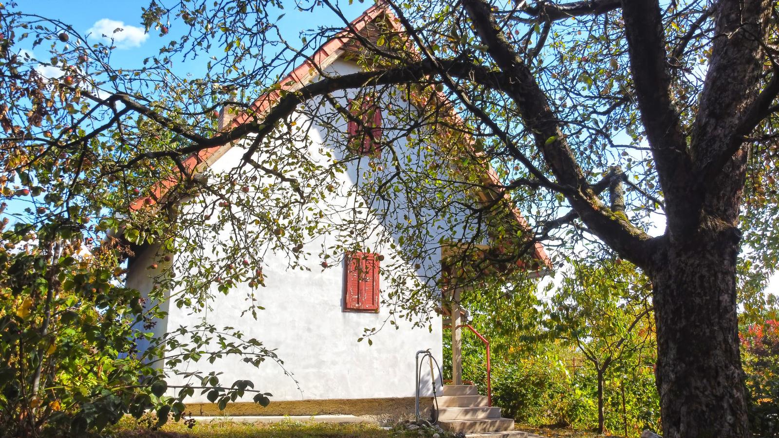 MUROVANÁ CHATA v záhradkárskej lokalite ZDOBA 3 – fotka 2