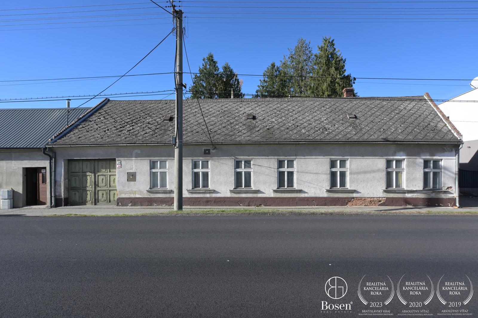 BOSEN | Rodinný dom v Malackách, pozemok 2495 m2 !