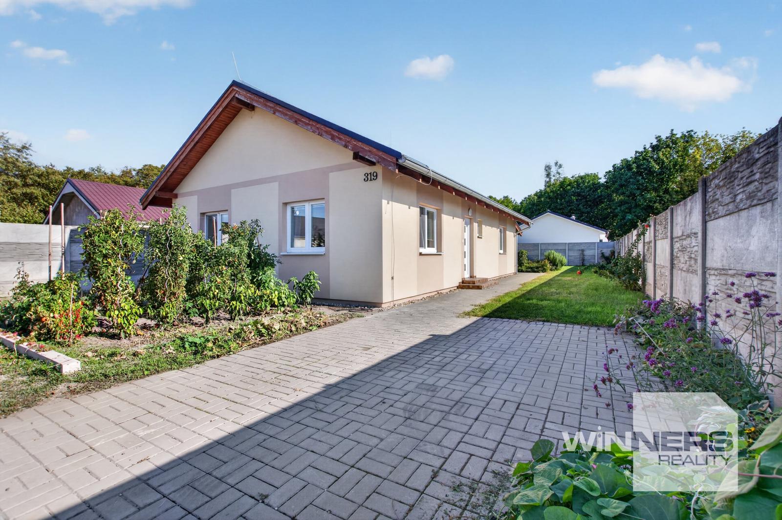 NA PREDAJ rodinný dom s terasou a záhradným domčekom, Bellova Ves