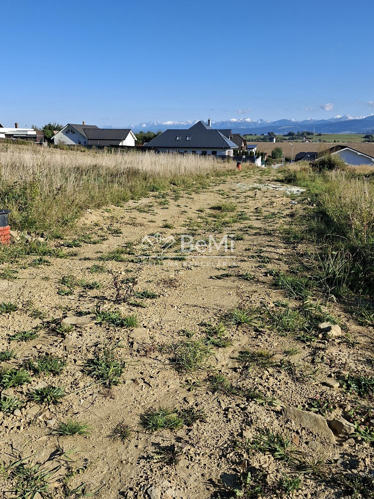 NOVÝ DOMOV v Zubrohlave? Priestranný pozemok s výmerou 862m² – fotka 2