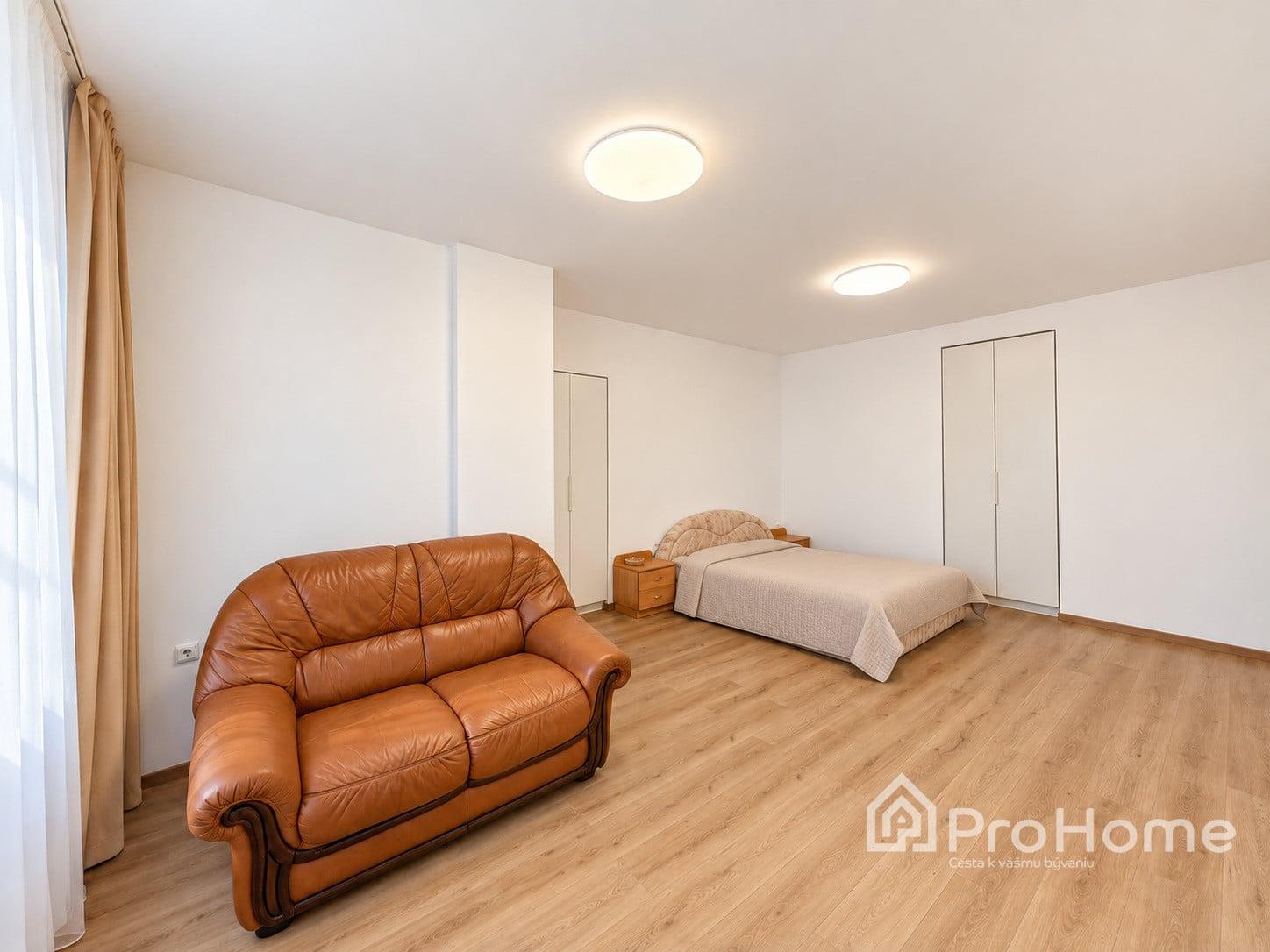 2-izbový byt 66 m² | Staré Mesto | Mesačné náklady len 110 € – fotka 2