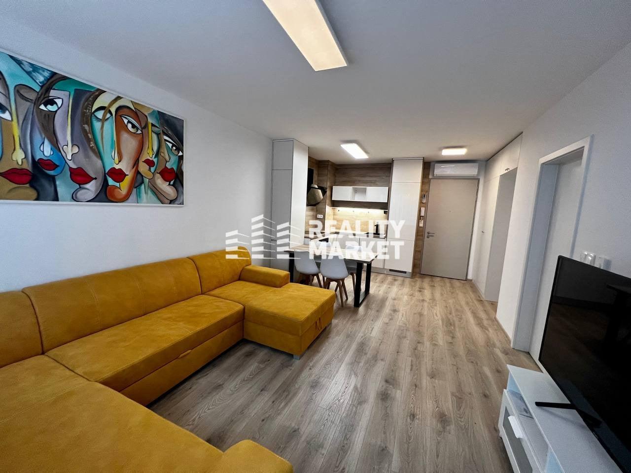 LUXUSNÉ BÝVANIE V CENTRE MESTA – ELEGANTNÝ 2-IZBOVÝ BYT