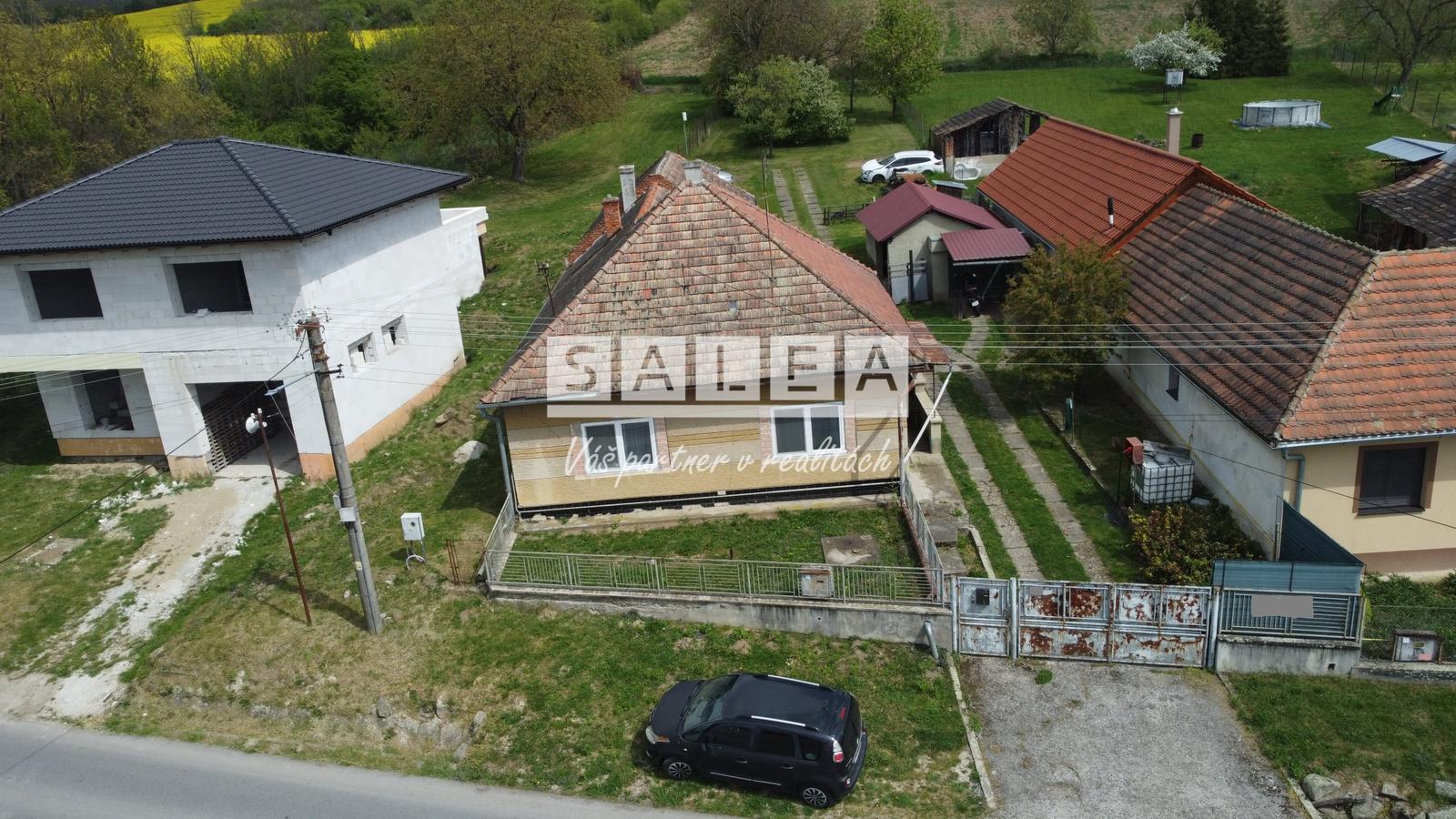 Útulný rodinný dom, 130 m2, garáž, Malé Kozmálovce, okr. Levice