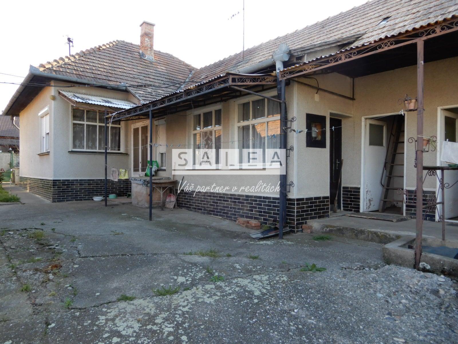 Rodinný dom, 130 m2, garáž, letná kuchyňa, Farná, okr. Levice