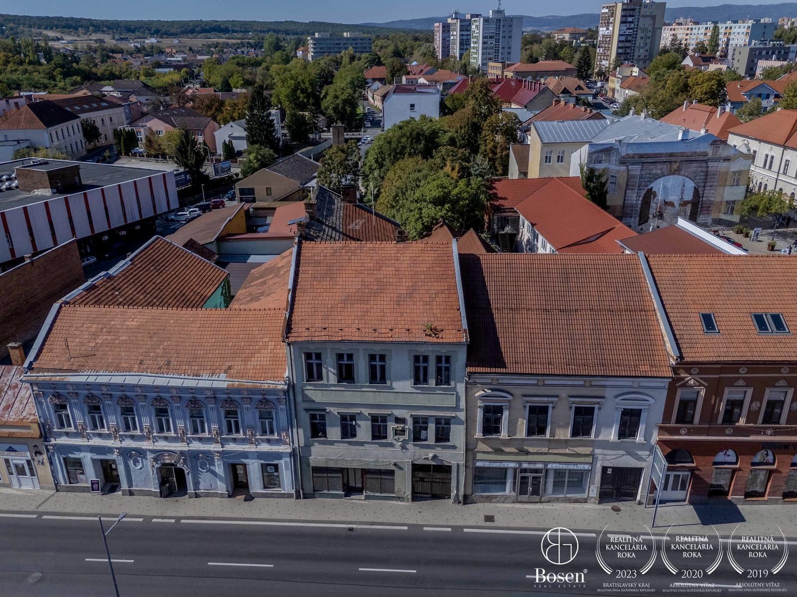 BOSEN | Prevádzková budova s veľkým potenciálom, Lučenec centrum. – fotka 2