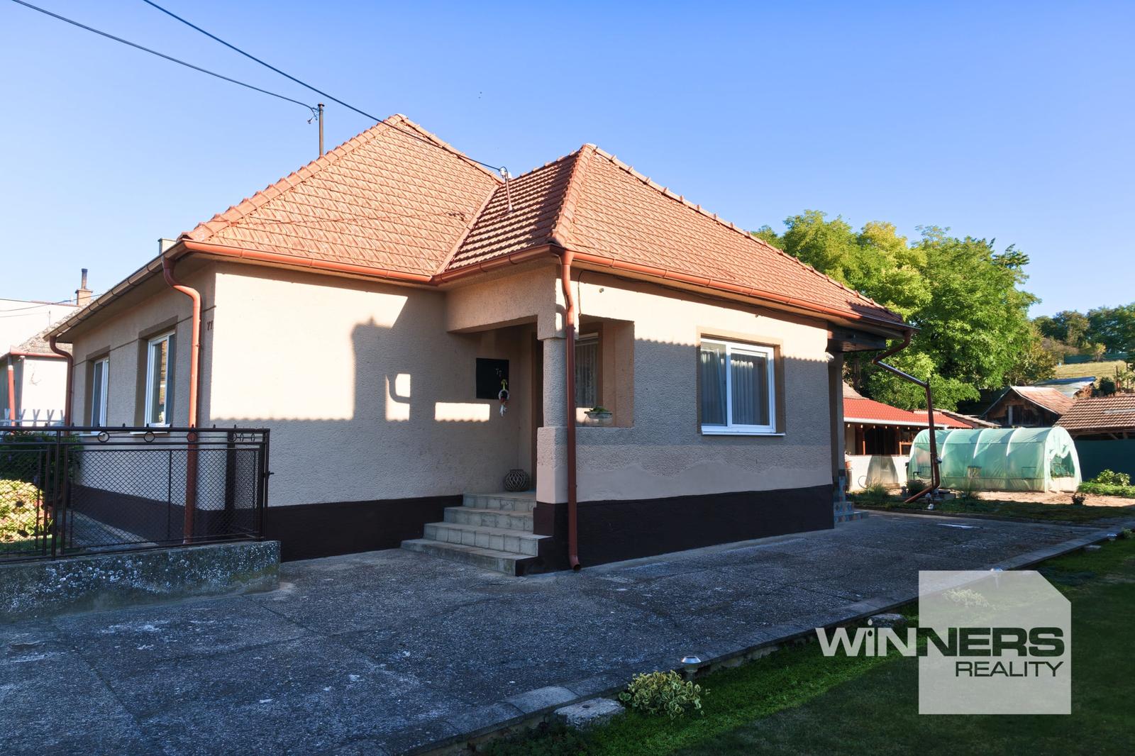 PREDAJ, 5-IZBOVÝ DOM S RETRO CHARAKTEROM PRI PRÍRODE – TEPLIČKY, HLOHOVEC
