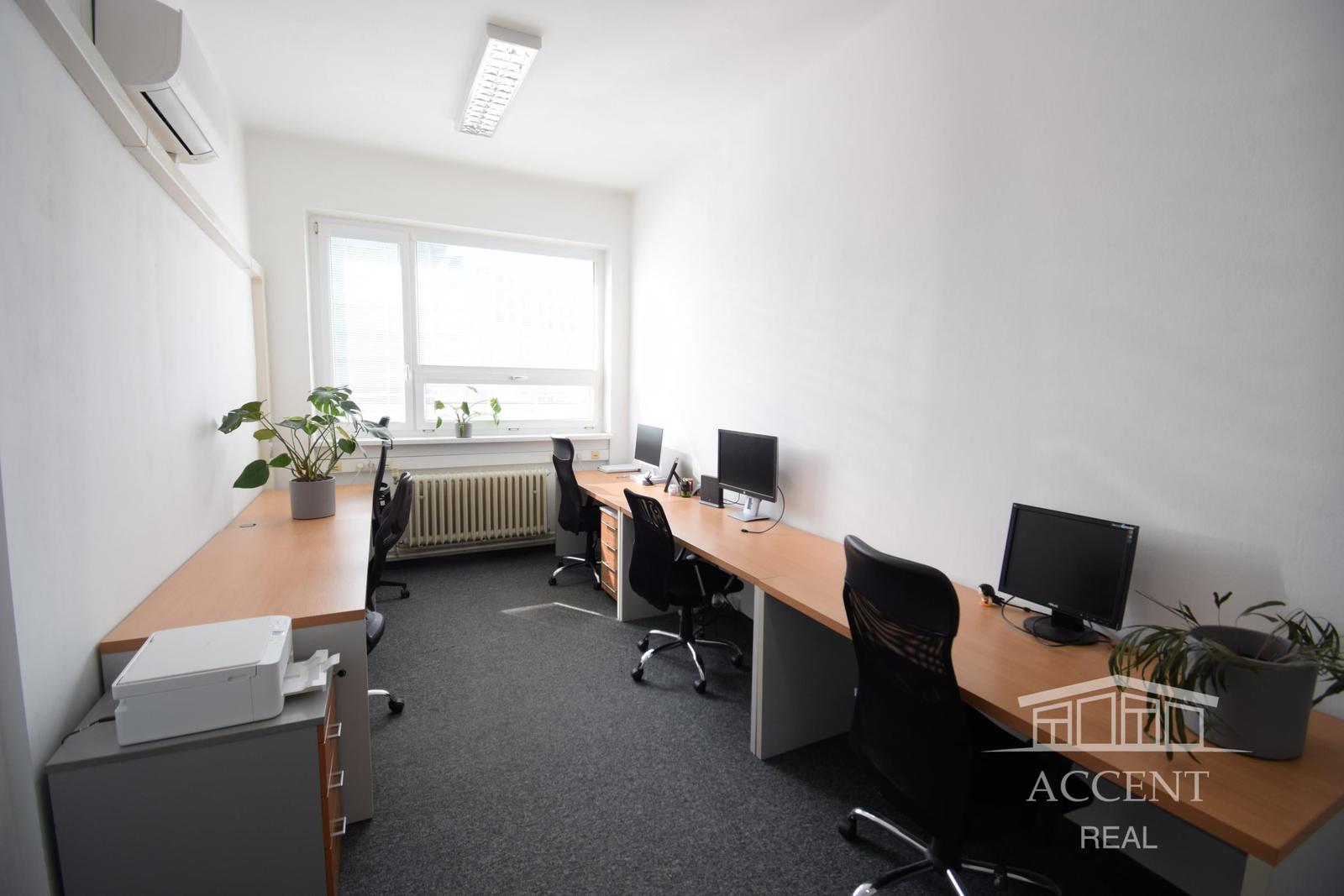 ACCENT REAL / PRENÁJOM POSLEDNÝCH ZARIADENÝCH KANCELÁRIÍ S PARKOVACÍMI MIESTAMI - FREKVENTOVANÁ IVANSKÁ CESTA