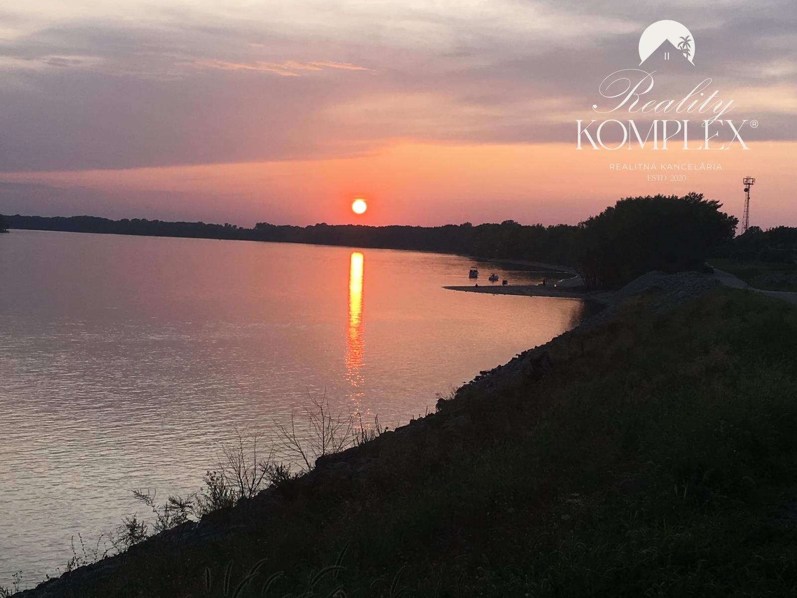 Rodinný dom s výnimočnou polohou tesne pri Dunaji v Kravanoch nad Dunajom na PREDAJ!!