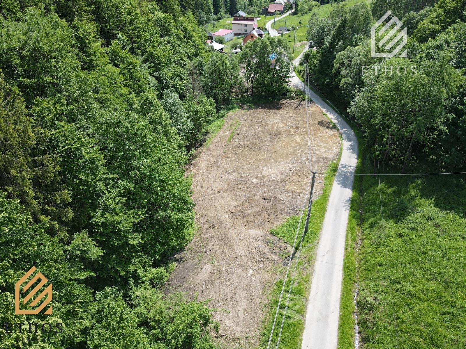 🌲 VEĽKÝ POZEMOK 3 620 m² | RAKOVÁ – KORCHAN