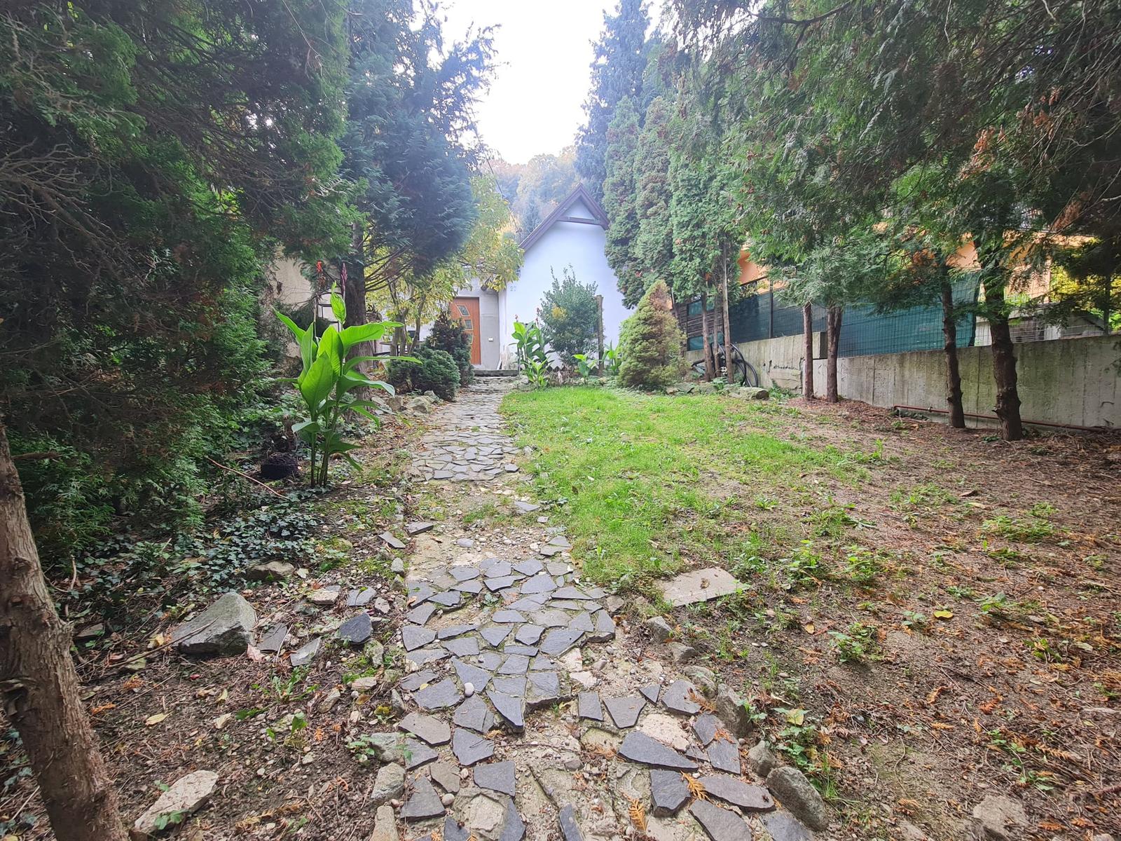3i Rodinný dom 90m2. Pozemok 600m2