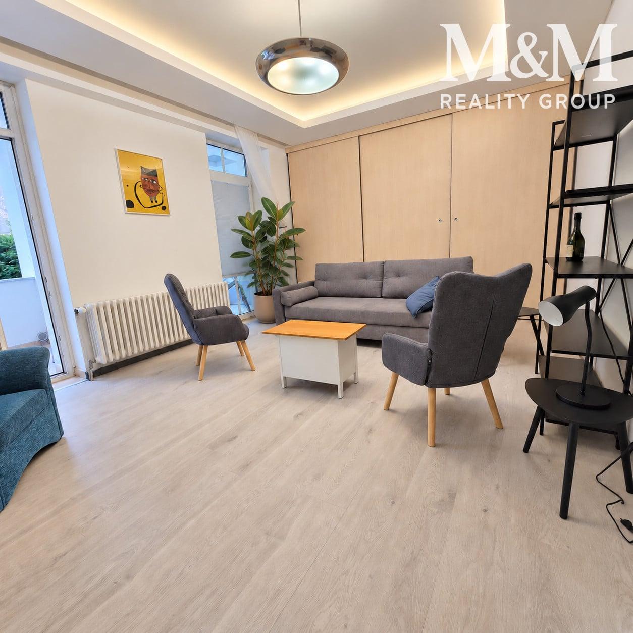 Staromestský byt 63m2 s dušou a 10 m² lodžiou