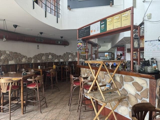 Priestory vhodné na gastro, služby, obchod – fotka 2