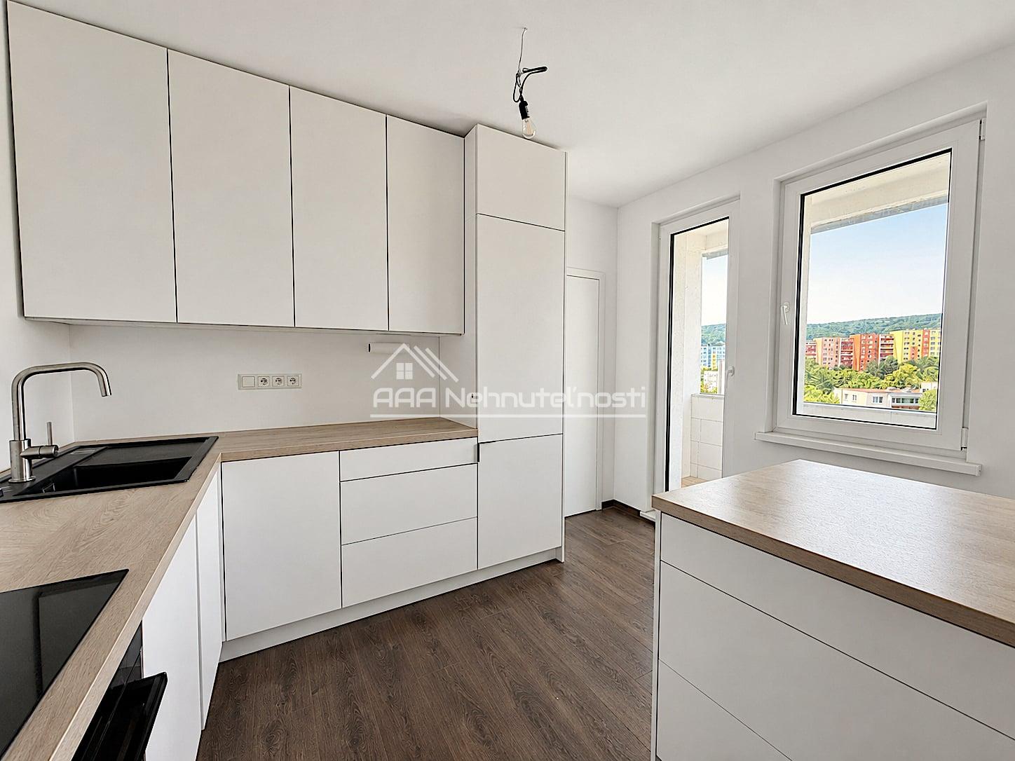 Kompletne zrekonštruovaný 3i. byt s krásnym výhľadom, BA-Dúbravka, Bagarova ul., 77 m2