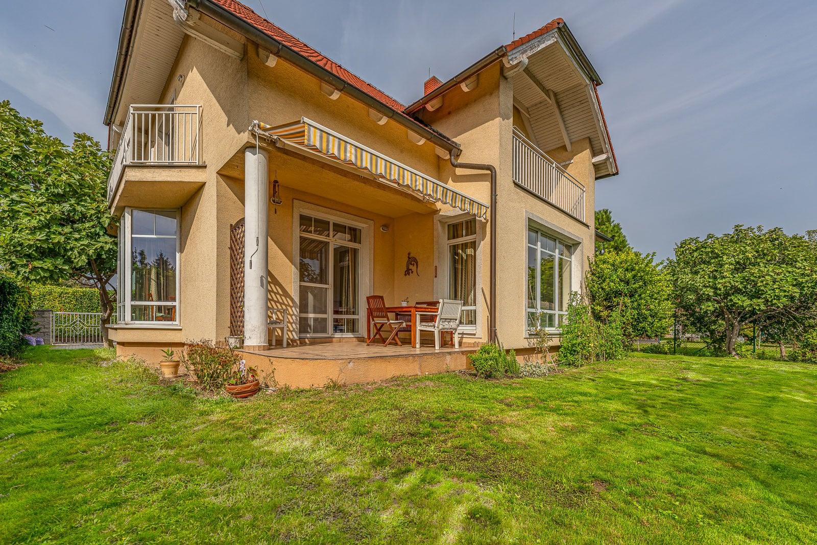 Na predaj | Priestranný 5 izb. RD v centre Dunajskej Lužnej