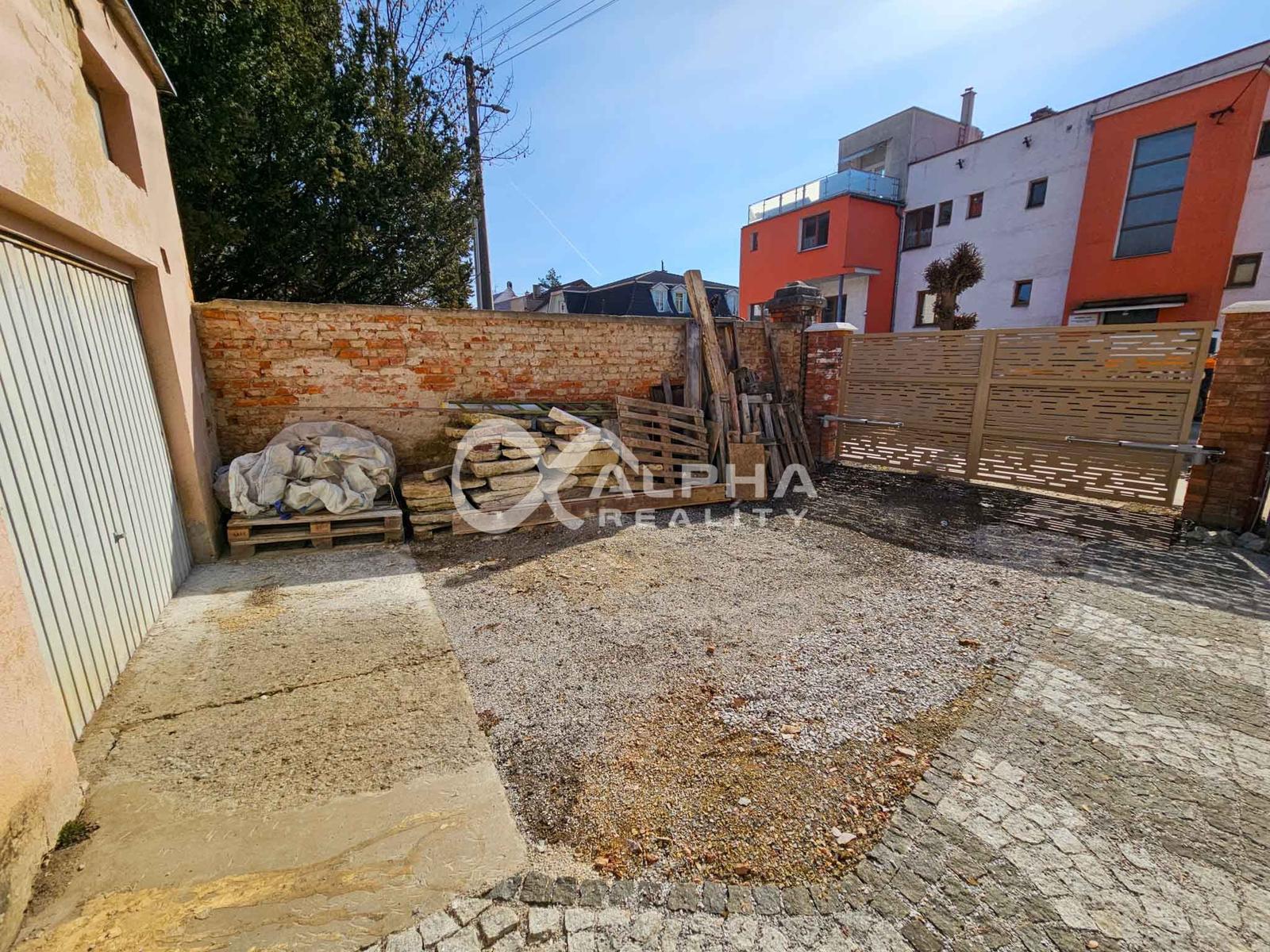 Prenájom: Garáž s priľahlým pozemkom, centrum, Spišská Nová Ves – fotka 2