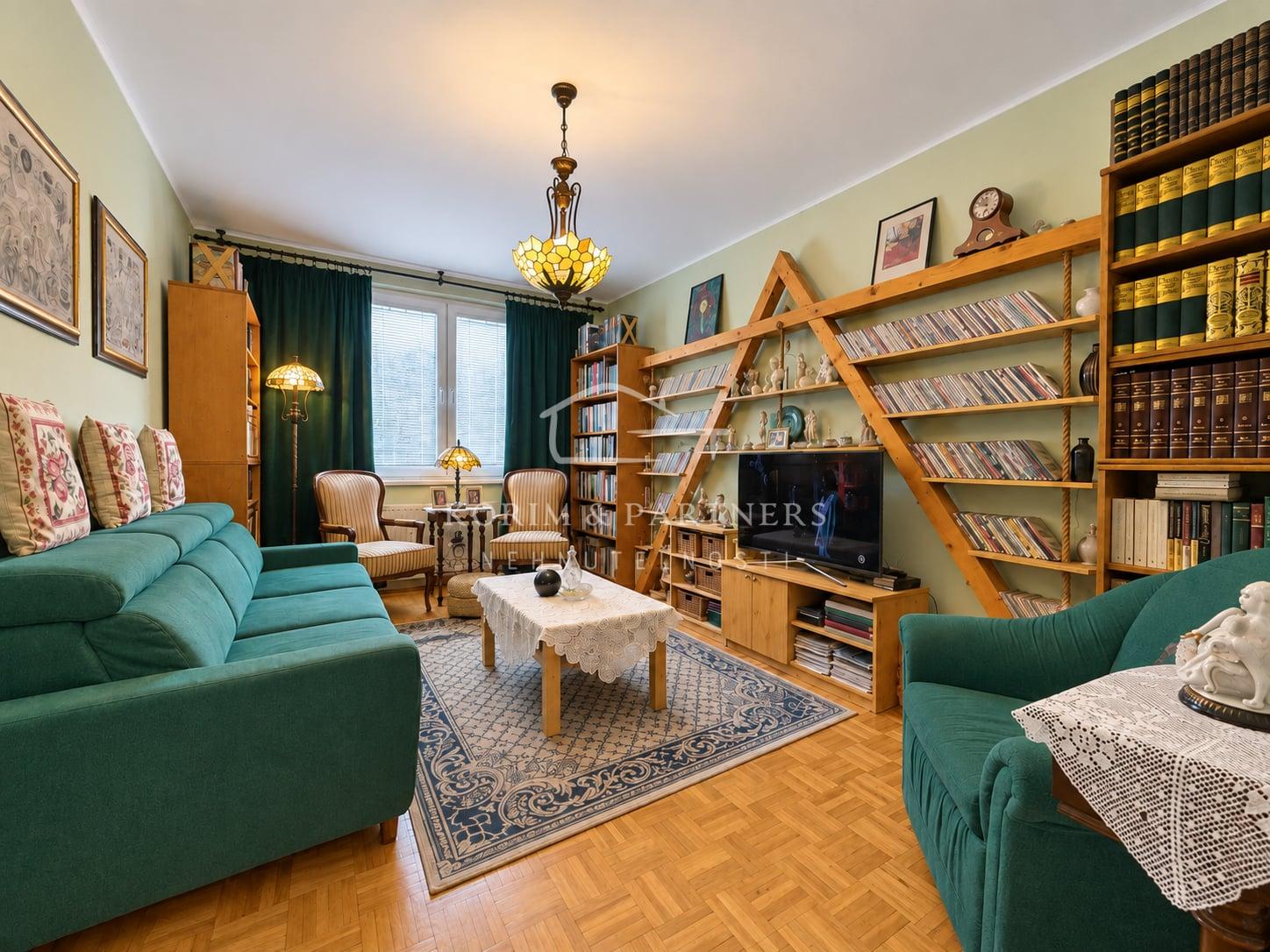3-izbový byt /72 m²/ s pracovňou, špajzou a komorou - Rákócziho ulica