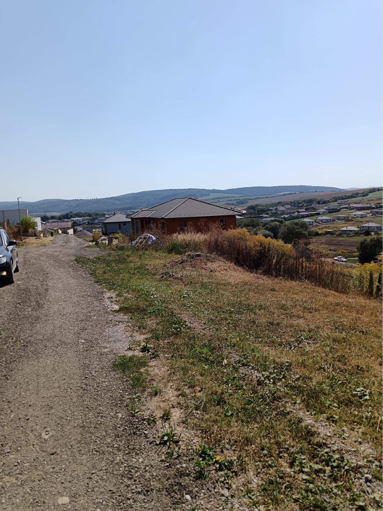 Stavebný pozemok  v obci Župčany – fotka 2