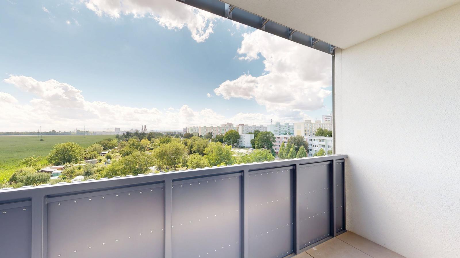 Moderný 2-izbový byt s parkovaním a panoramatickým výhľadom – Púpavy pri Aleji, ul. Gen. Goliana