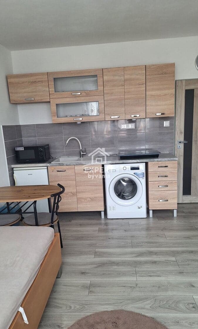 Na predaj kompletne zrekonštruovaná garsónka v centre mesta – 19 m²
