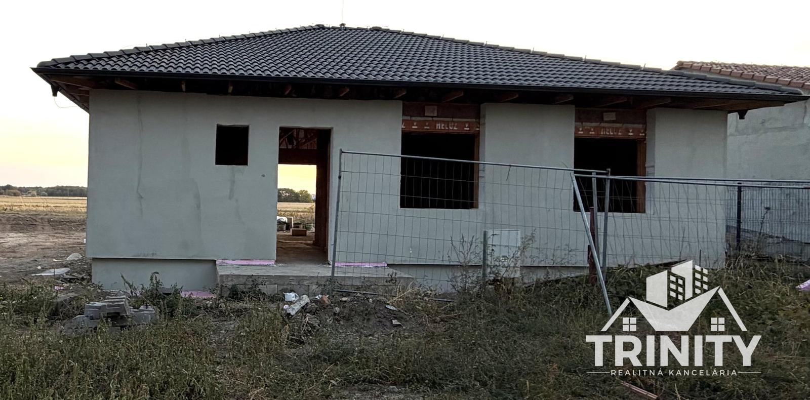 Na predaj novostavba 4-izbového rodinného domu s terasou v obci Andovce