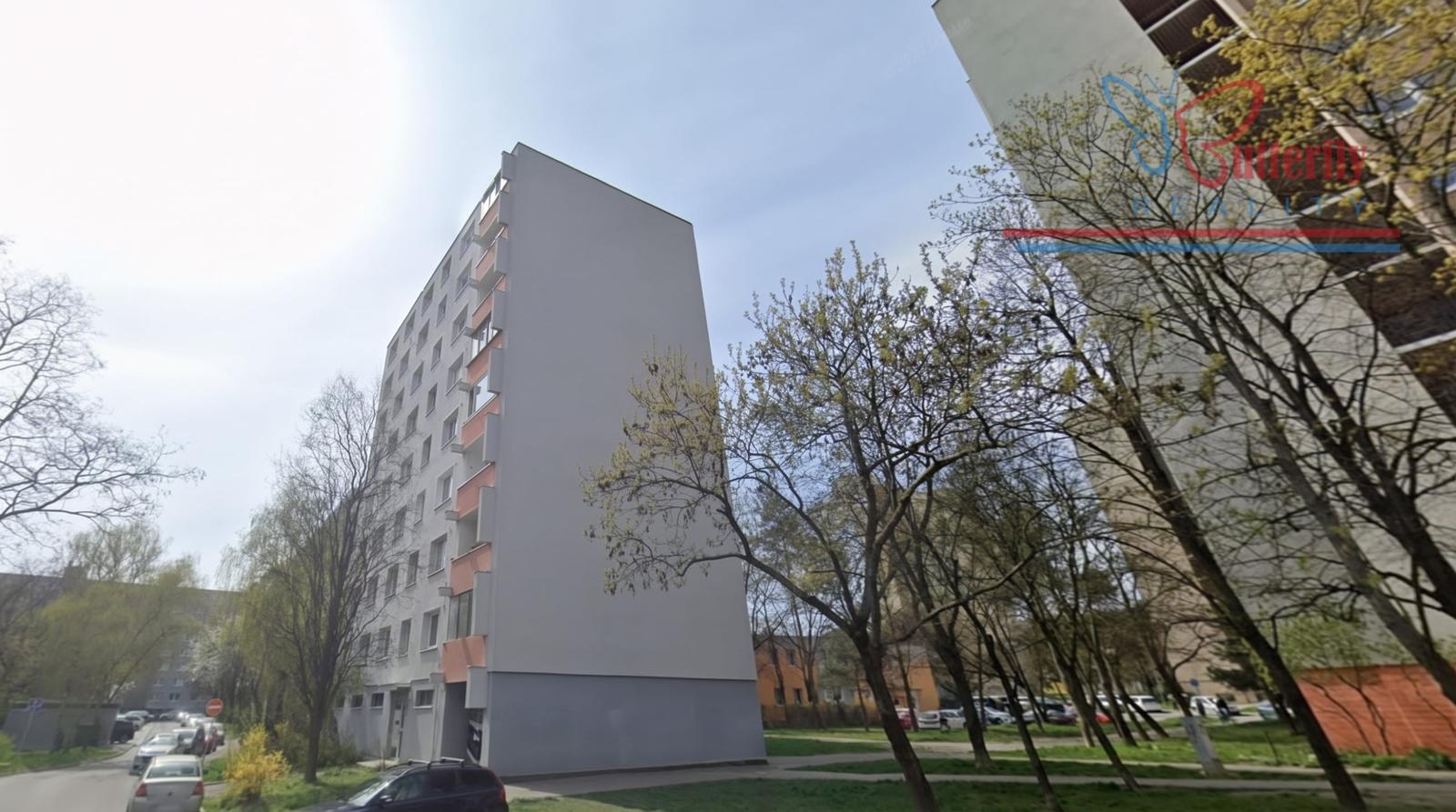 Predaj 4-izbový byt s loggiou 75 m² Bratislava Dúbravka, Gallayova