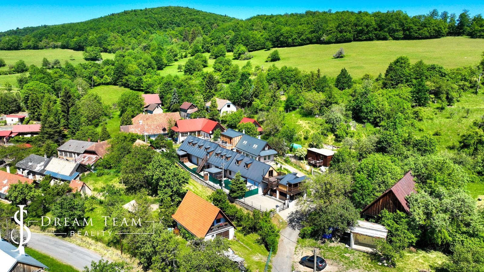 Apartmánový dom s 3-mi bytovými jednotkami, Počúvadlo – fotka 2