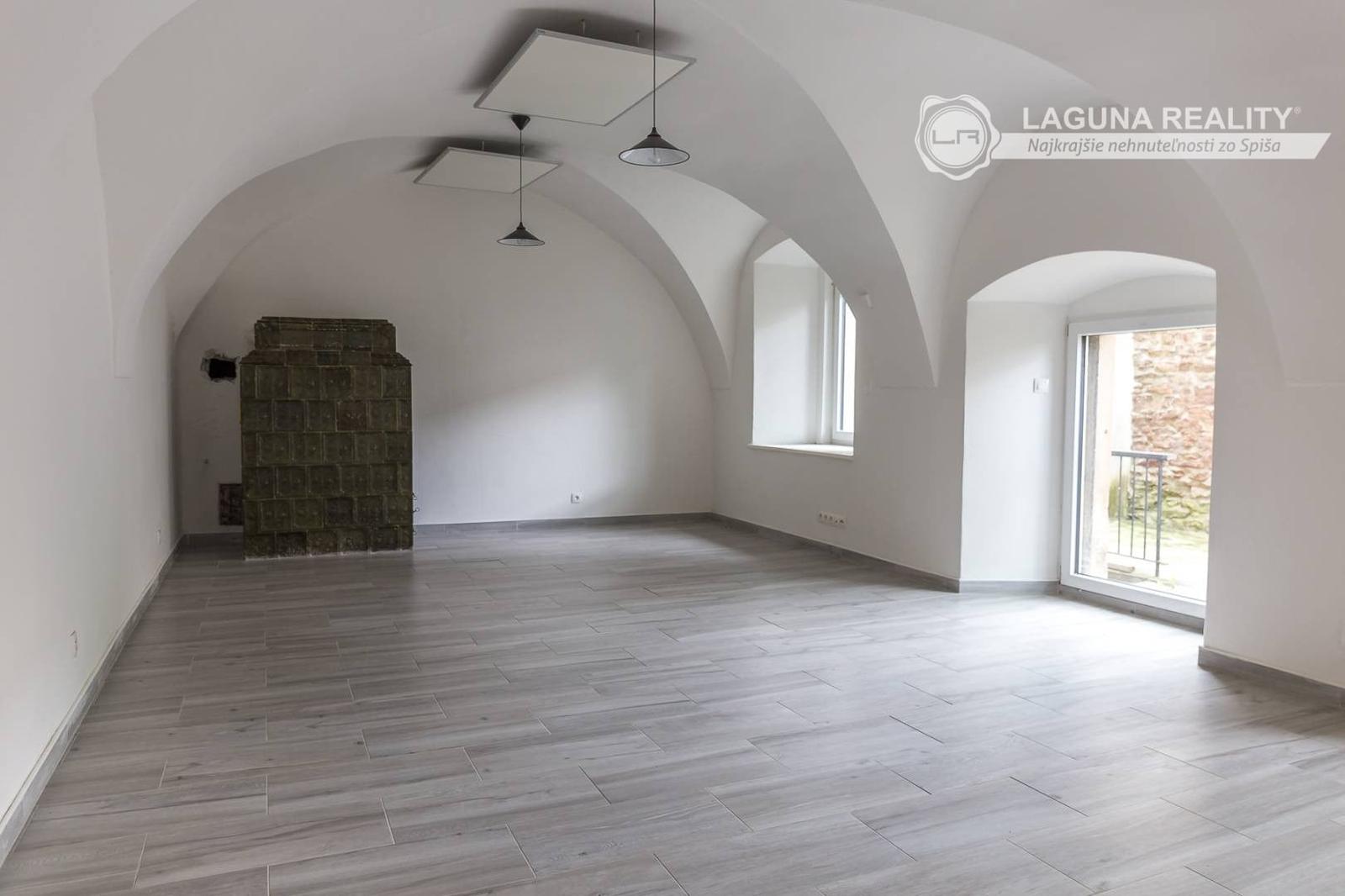 Priestory na prenájom (66 m2), centrum Levoča – fotka 2