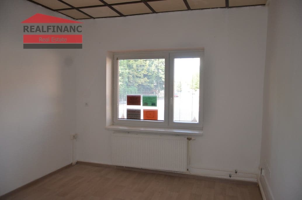 REALFINANC – 100% aktuálny! prenájom komerčný priestor s výmerou 14,79 m² na Jerichovej ulici v Trnave ! – fotka 2