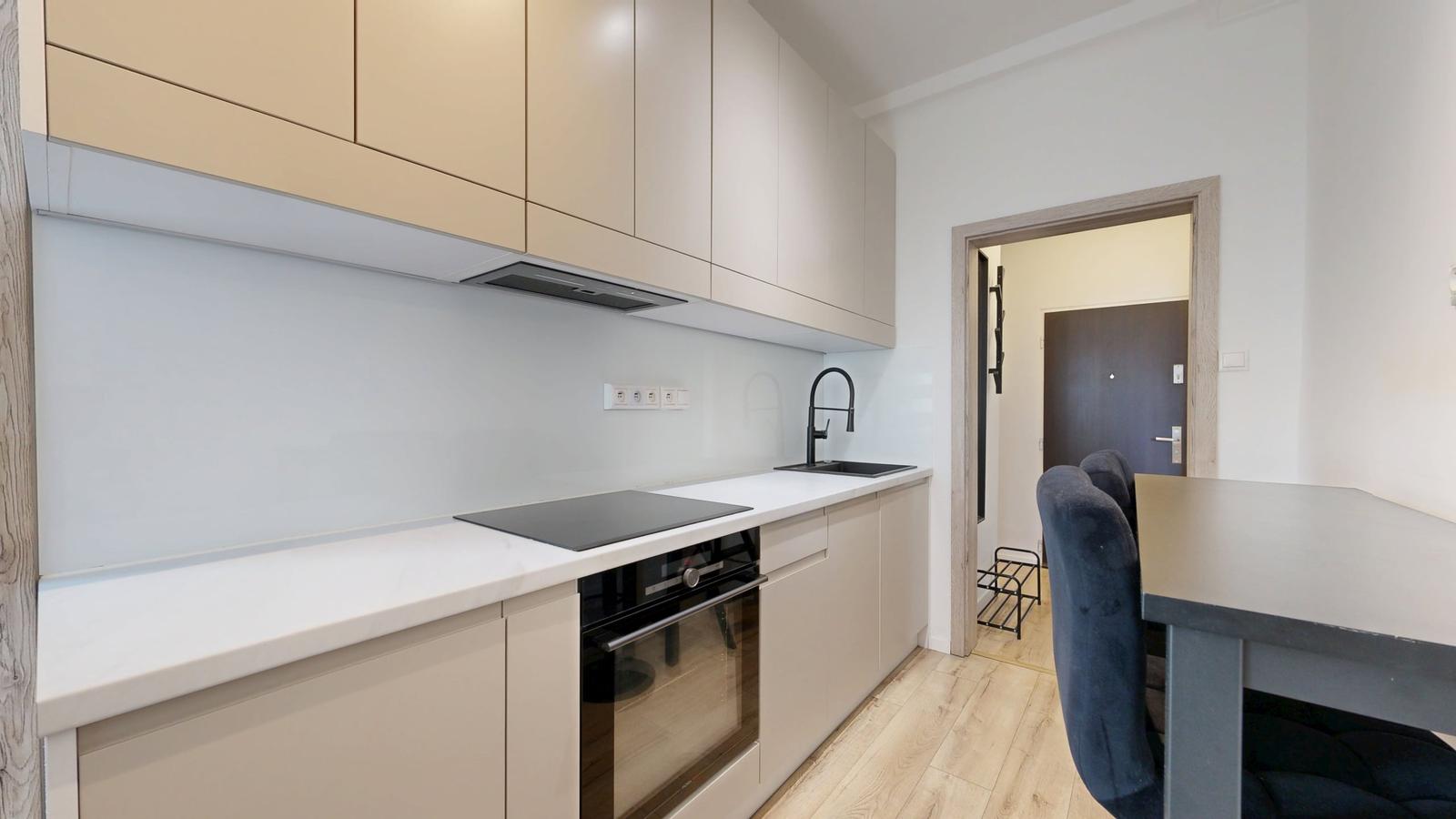 1,5-IZB BYT S BALKÓNOM V OBĽÚBENEJ LOKALITE BRATISLAVA–RUŽINOV | MESAČNÁ ULICA – fotka 2
