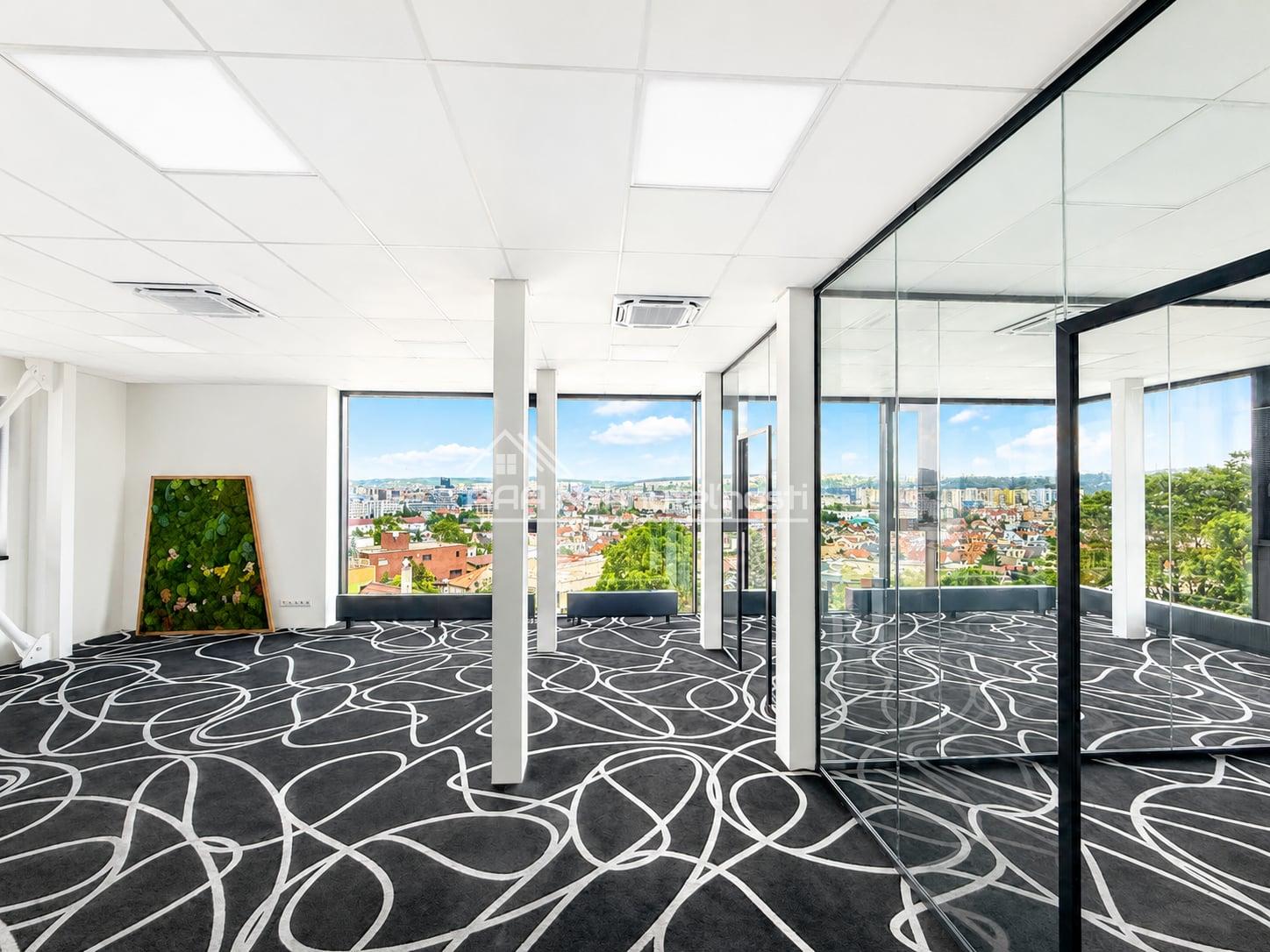 Kancelársky priestor 89 m² s panoramatickým výhľadom, Košice