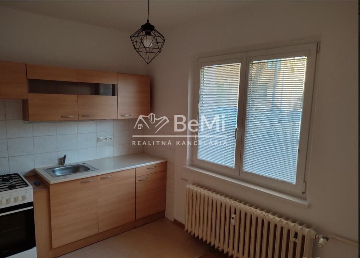 Predaj, 1 izbový bezbariérový byt, Prievidza (050-111-ZOLA)