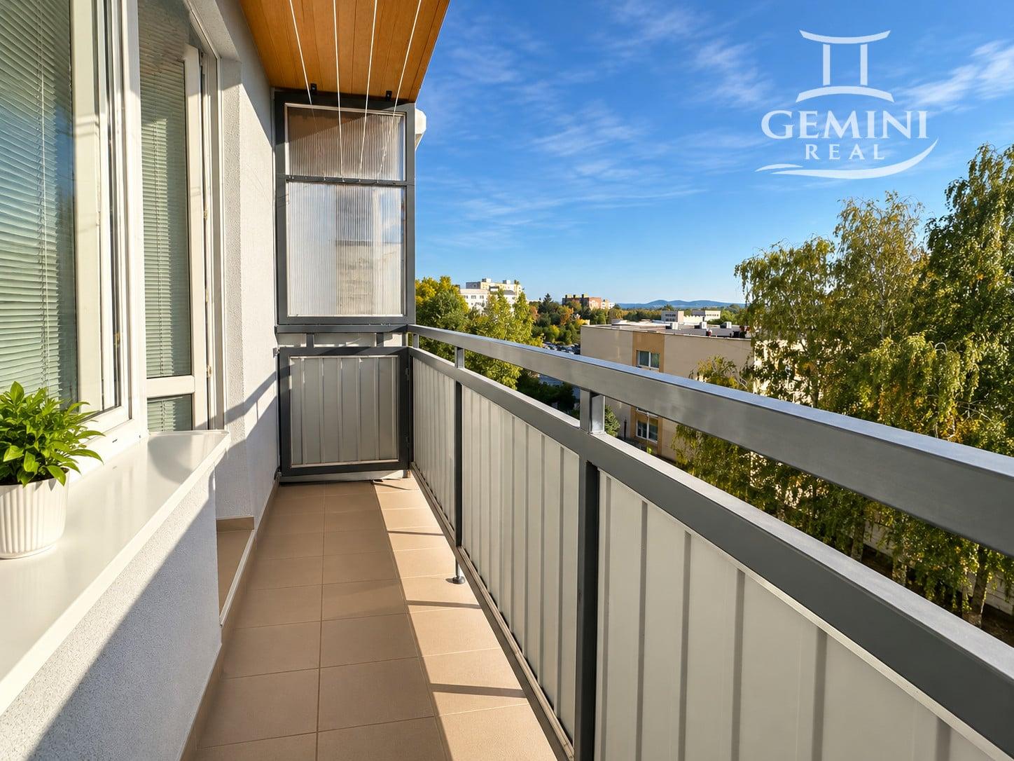 2-izbový byt s balkónom a výťahom v pôvodnom stave – 66 m², Dobšinského, Rimavská Sobota