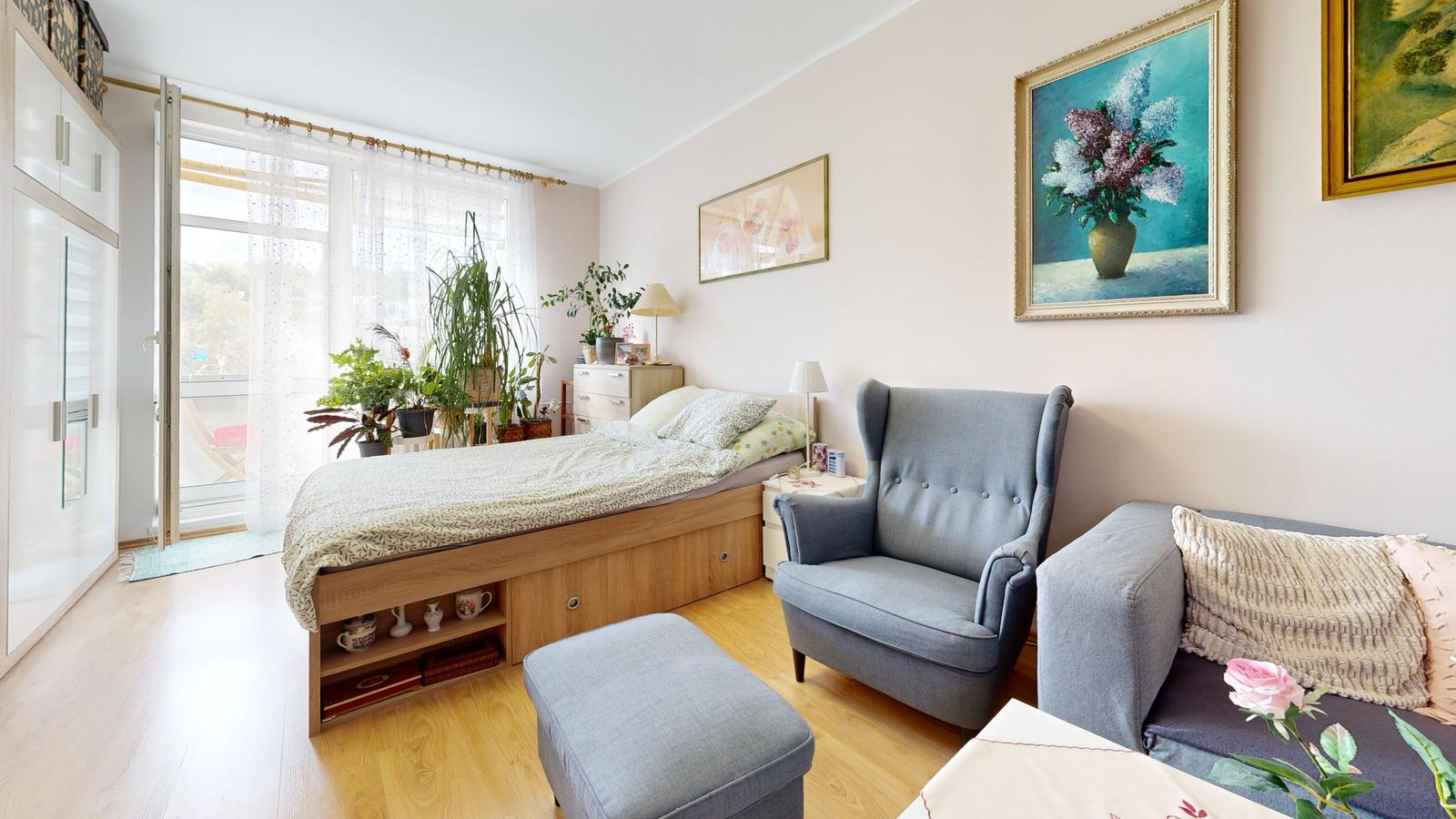 Na PREDAJ 3-izbový byt s balkónom | Hlohovec – fotka 2