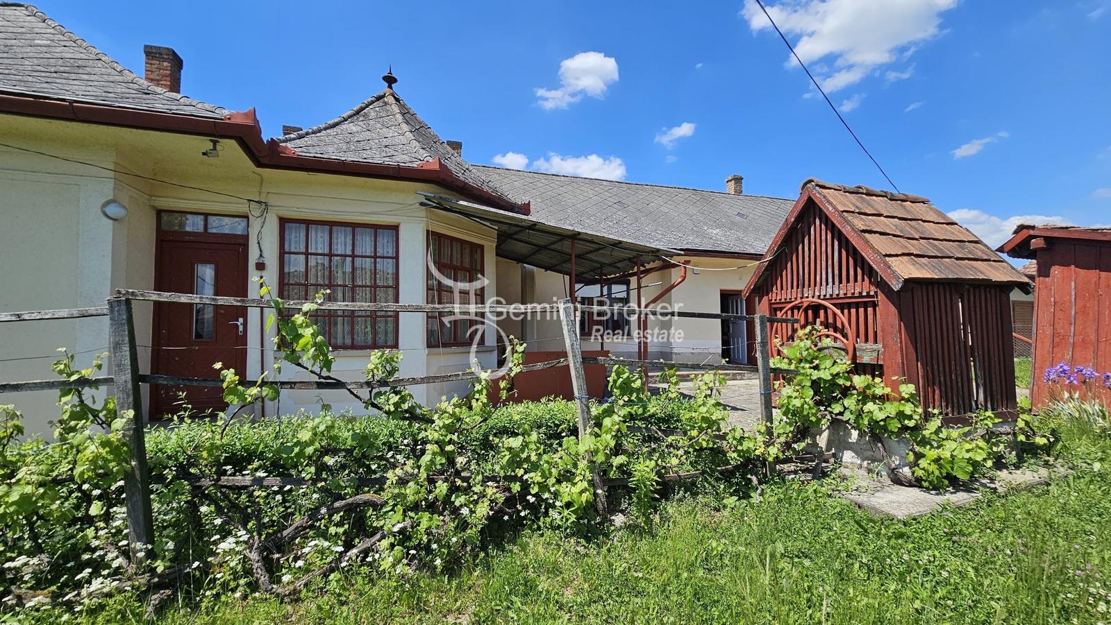 Bozsva - 3 izbový dom  vo výbornom stave