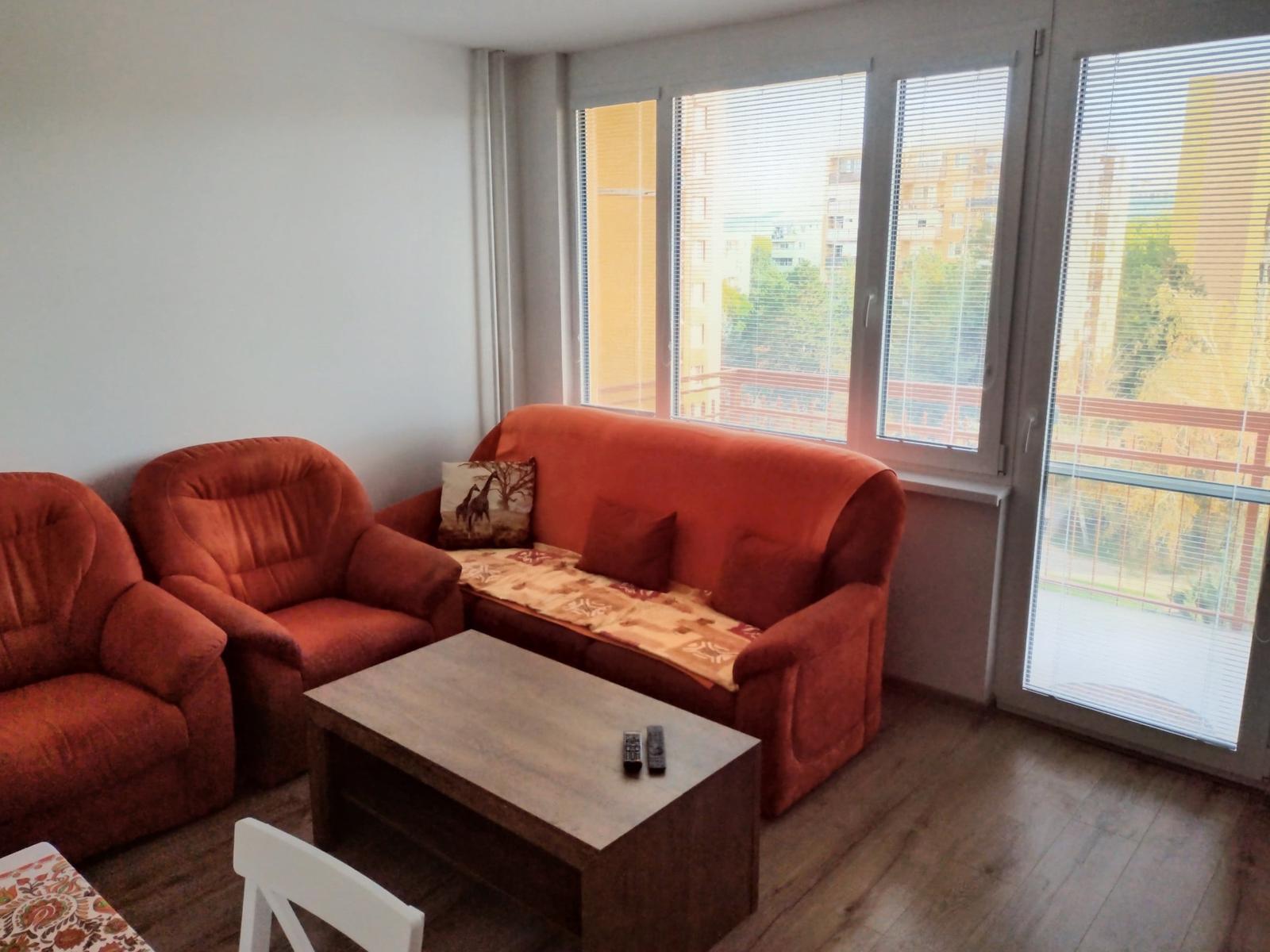 EXKLUZÍVNE ! PREDAJ 2.IZBOVÉHO BYTU 46m2 PIEŠŤANY – fotka 2