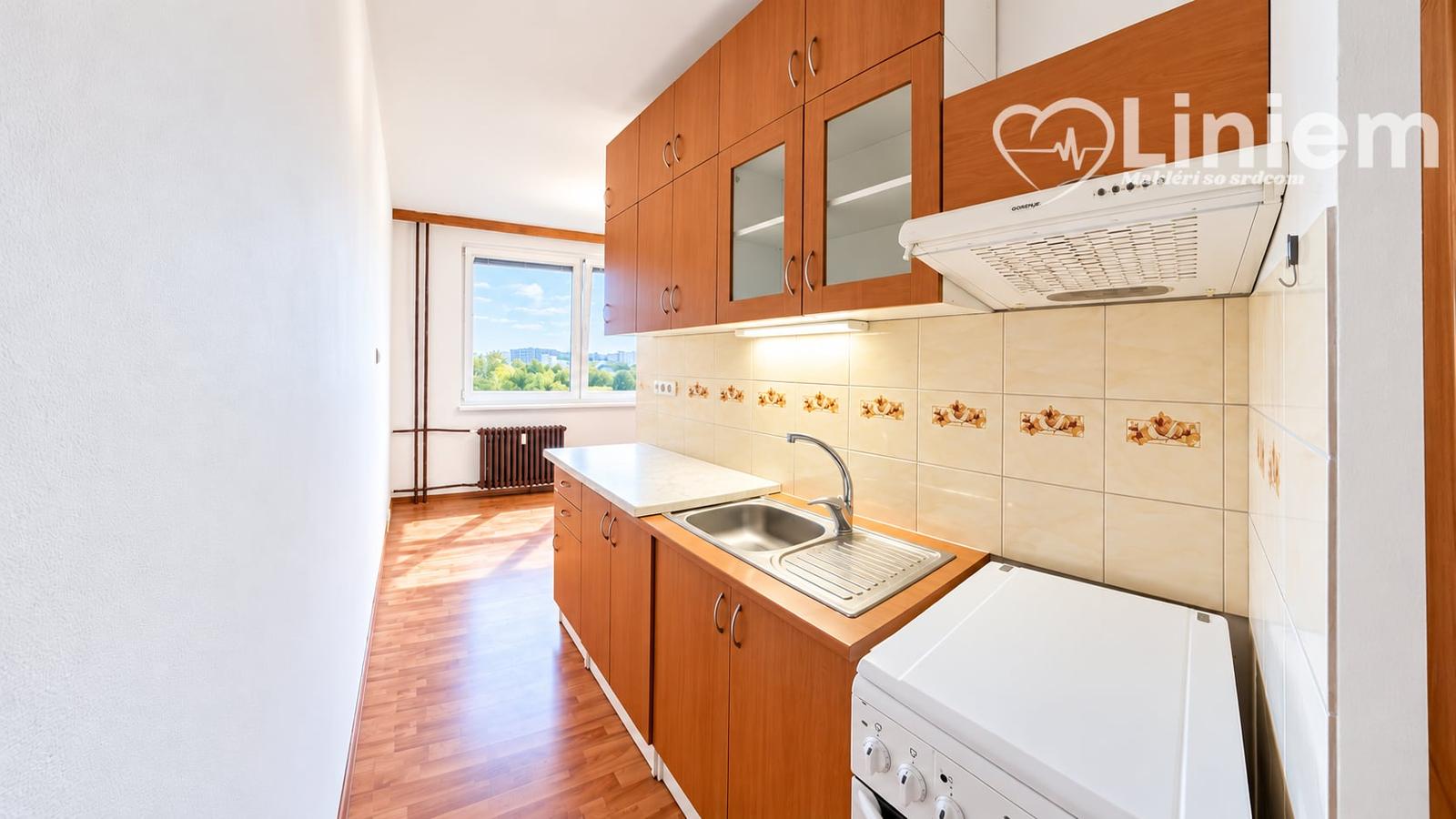 Priestranný 2-izbový byt – Nitra, Chrenová