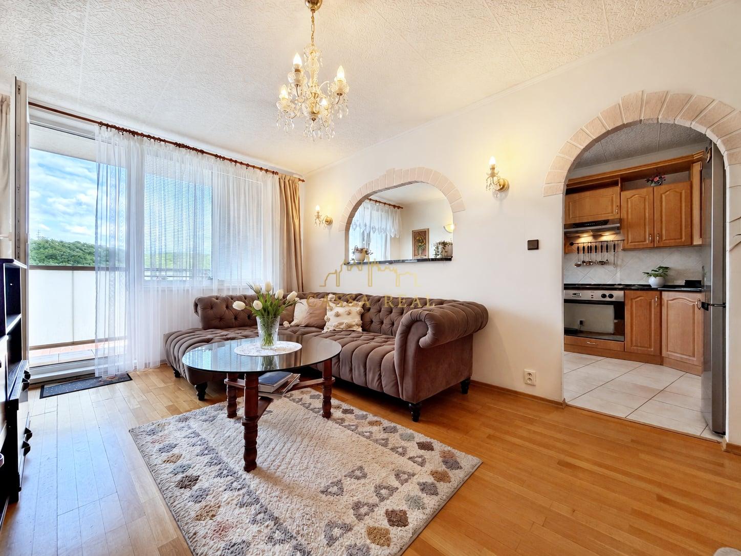 Pražský 3-izb. byt (75m² s lodžiou) s výhľadom na jazero / klíma / Bukovecká ul. / sídl. Nad Jazerom