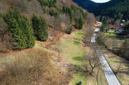 Pozemok 15 000 štvorcových metrov – Horná Mariková