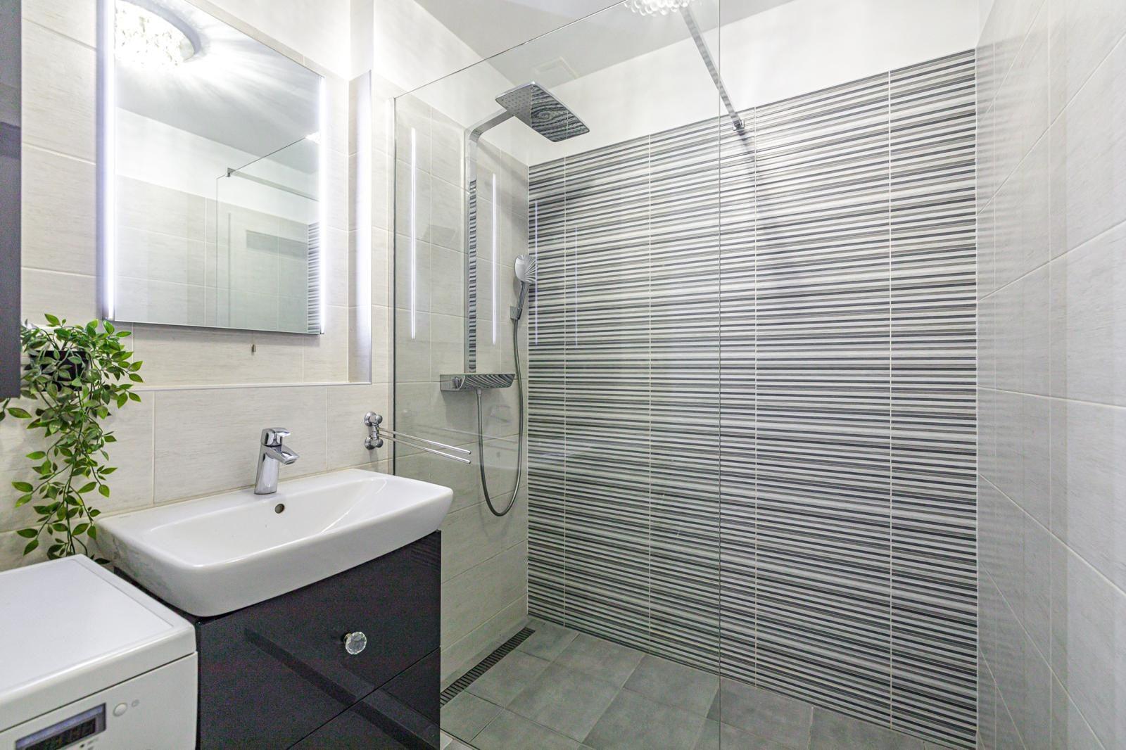 Moderný, zariadený 2 izbový byt s parkovaním, Uzbecká – fotka 2