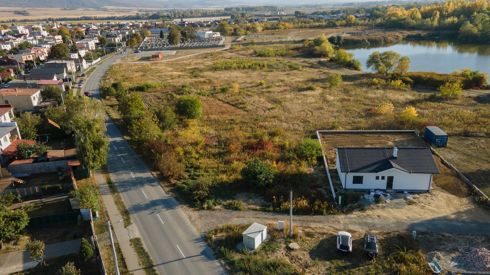 Stavebný pozemok 1103m², Čaňa - Hviezdna
